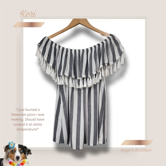 🌿Kori America Women's Med/Lg Gray & White Striped Off-Shoulder Tassel Trim Top - Picture 9 of 10